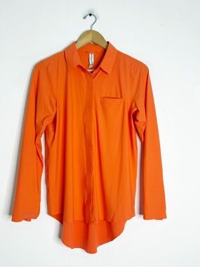 Athleta Urbanite Featherweight Orange Button Up Shirt XS Lightweight Performance